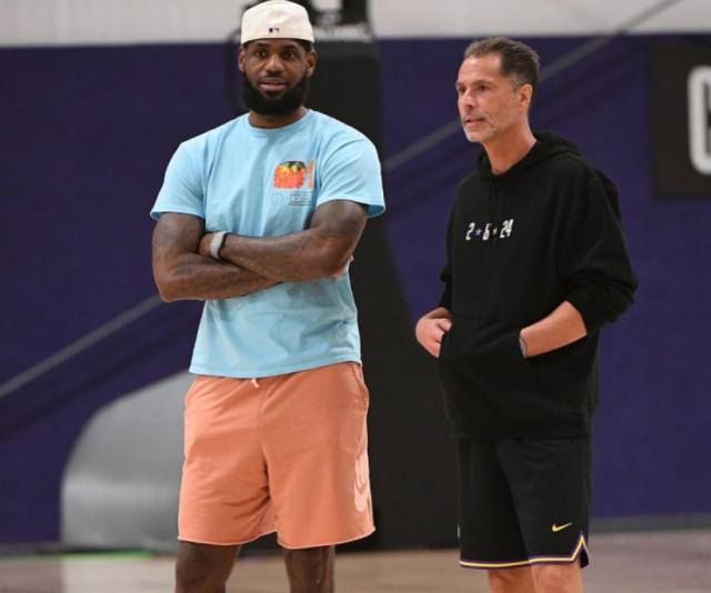 湖人今夏将全力续约“东詹” 佩林卡承诺配置新中锋